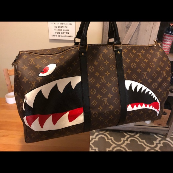 Groomer.s BarberShop - @louisvuitton X @bape_us 🔥🔥🔥 #picsoftheday  #louisbag #lvmh #vuitton #bape #louisvuitton #fashion #luxury #travel  #lifestyle #world #instagood #blogger #fashionaddict #likes4likes #followme  #fashio